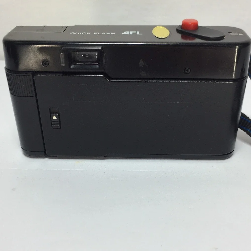 Vintage‎ Olympus Point & Shoot Camera Quick Flash AFL Film Camera Japan Untested